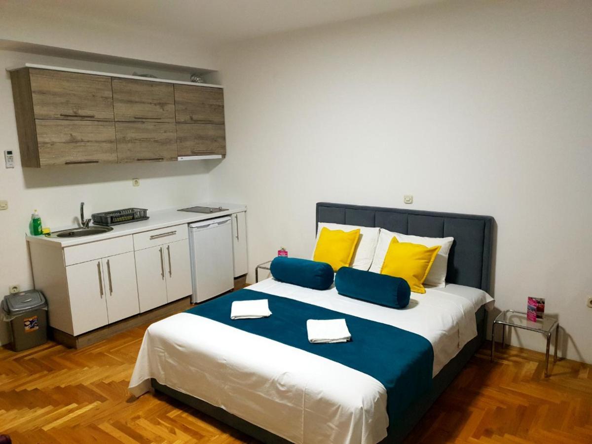 Front Beach Exclusive Apartments ストルガ エクステリア 写真
