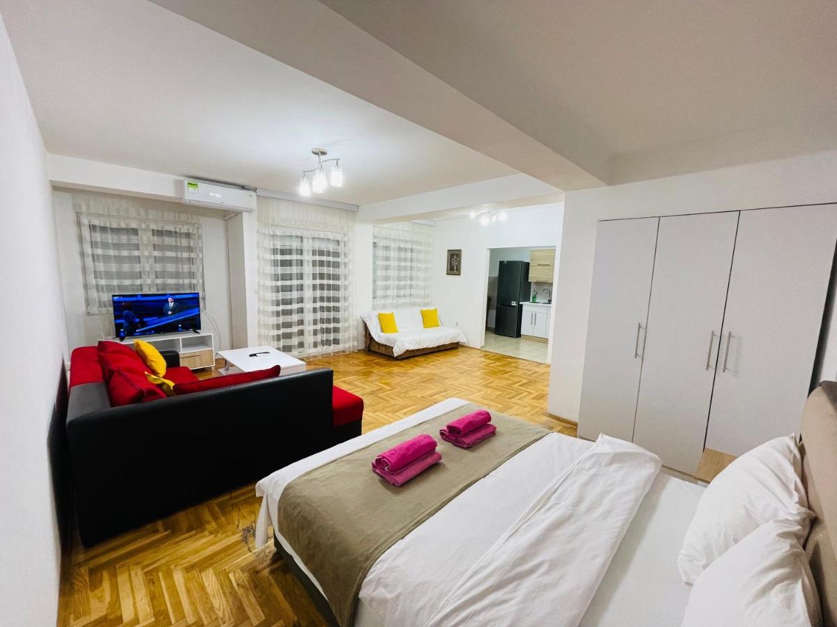 Front Beach Exclusive Apartments ストルガ エクステリア 写真