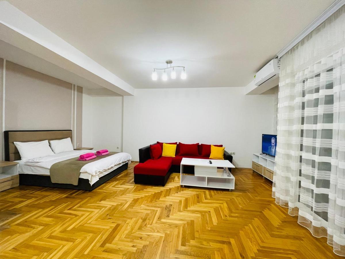 Front Beach Exclusive Apartments ストルガ エクステリア 写真
